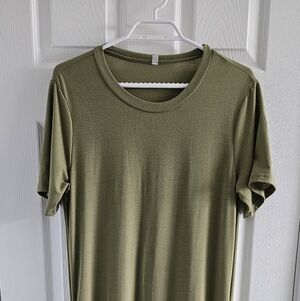 Women’s Olive Green Short Sleeve Crew Neck Top